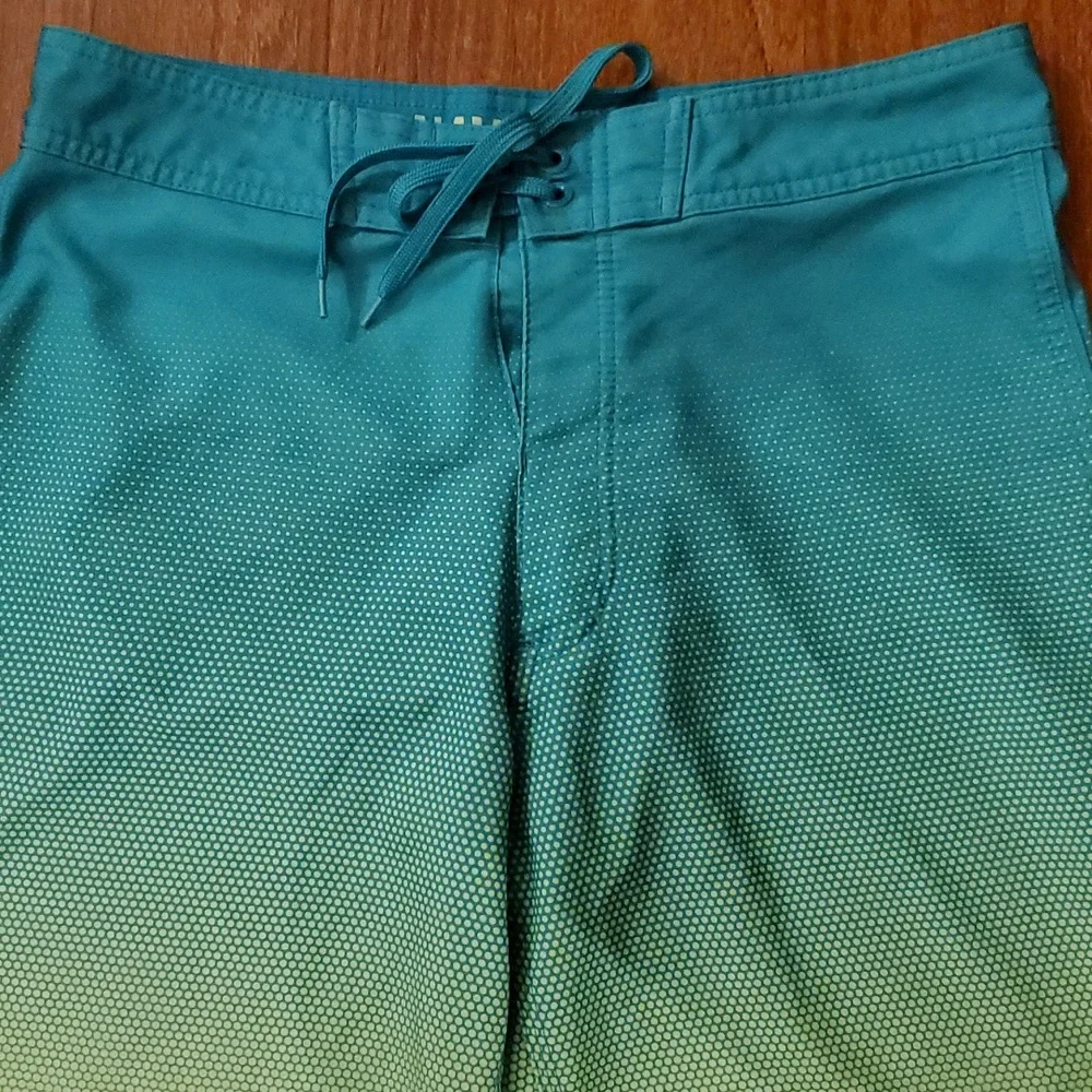 Old Navy California Teal Green Men's Swimming Shorts - Size 30